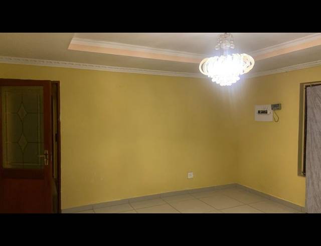 3 BEDROOM HOUSE FOR SALE IN PHOMOLONG